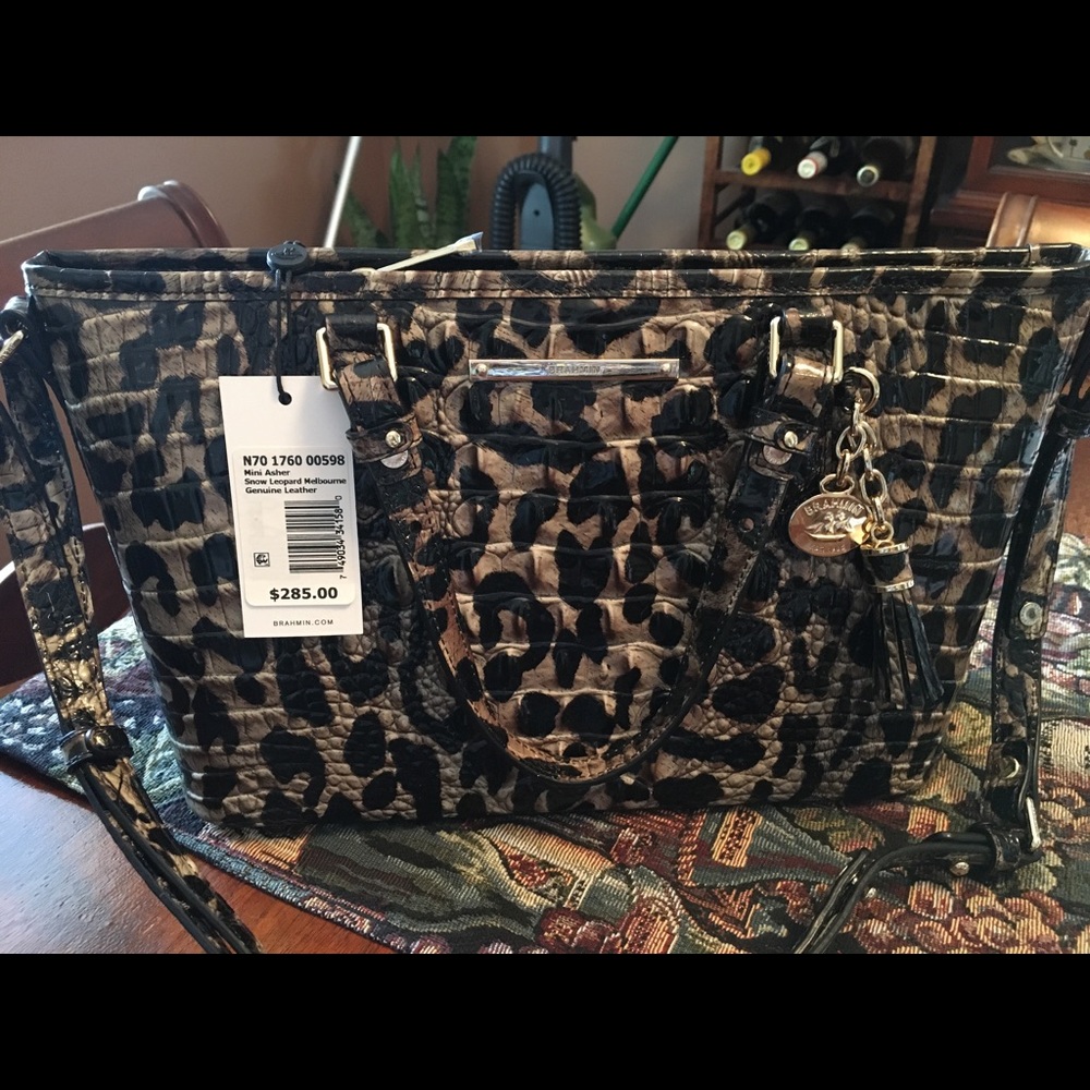 New Brahmin Leopard purse with tag (Rare find)